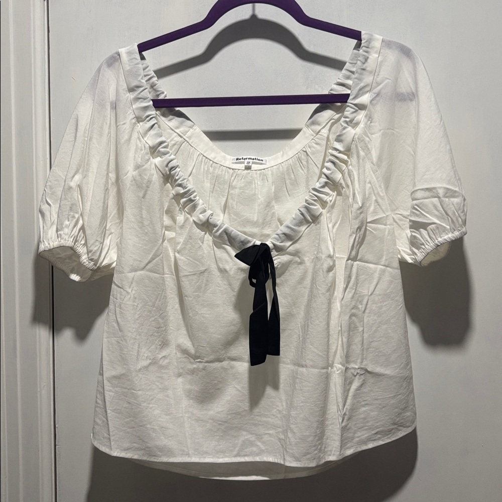 REFORMATION Kenna short sleeve top